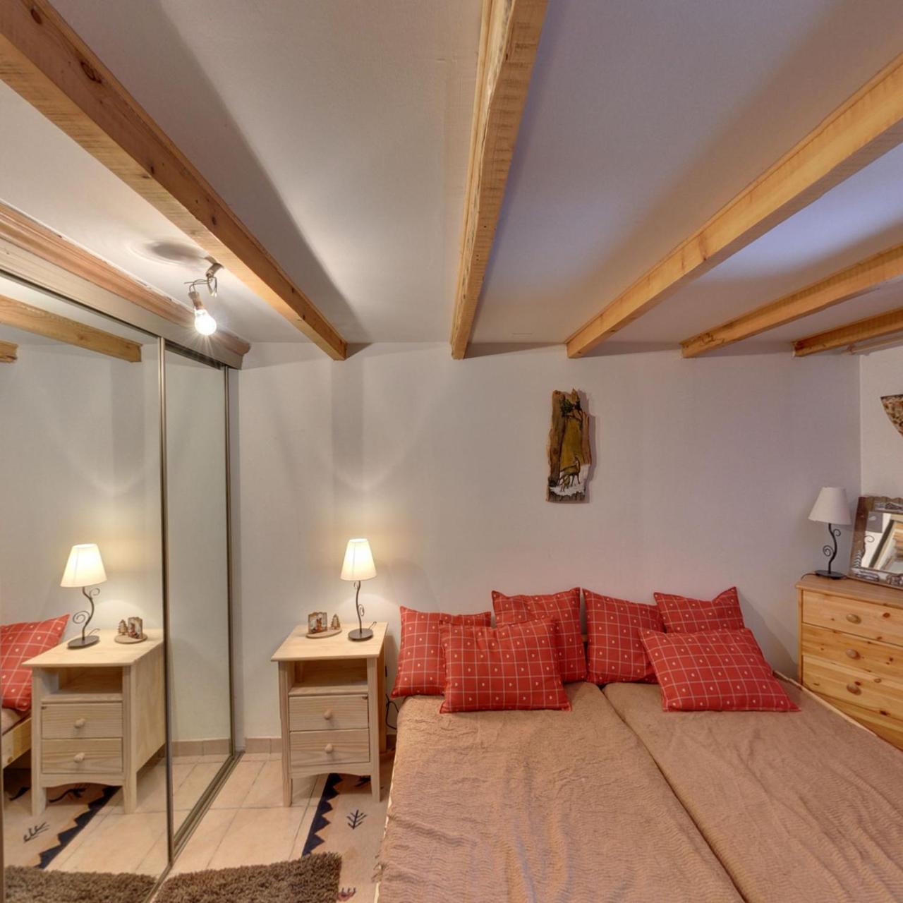 Chalet Pointu Ізола-2000 Екстер'єр фото