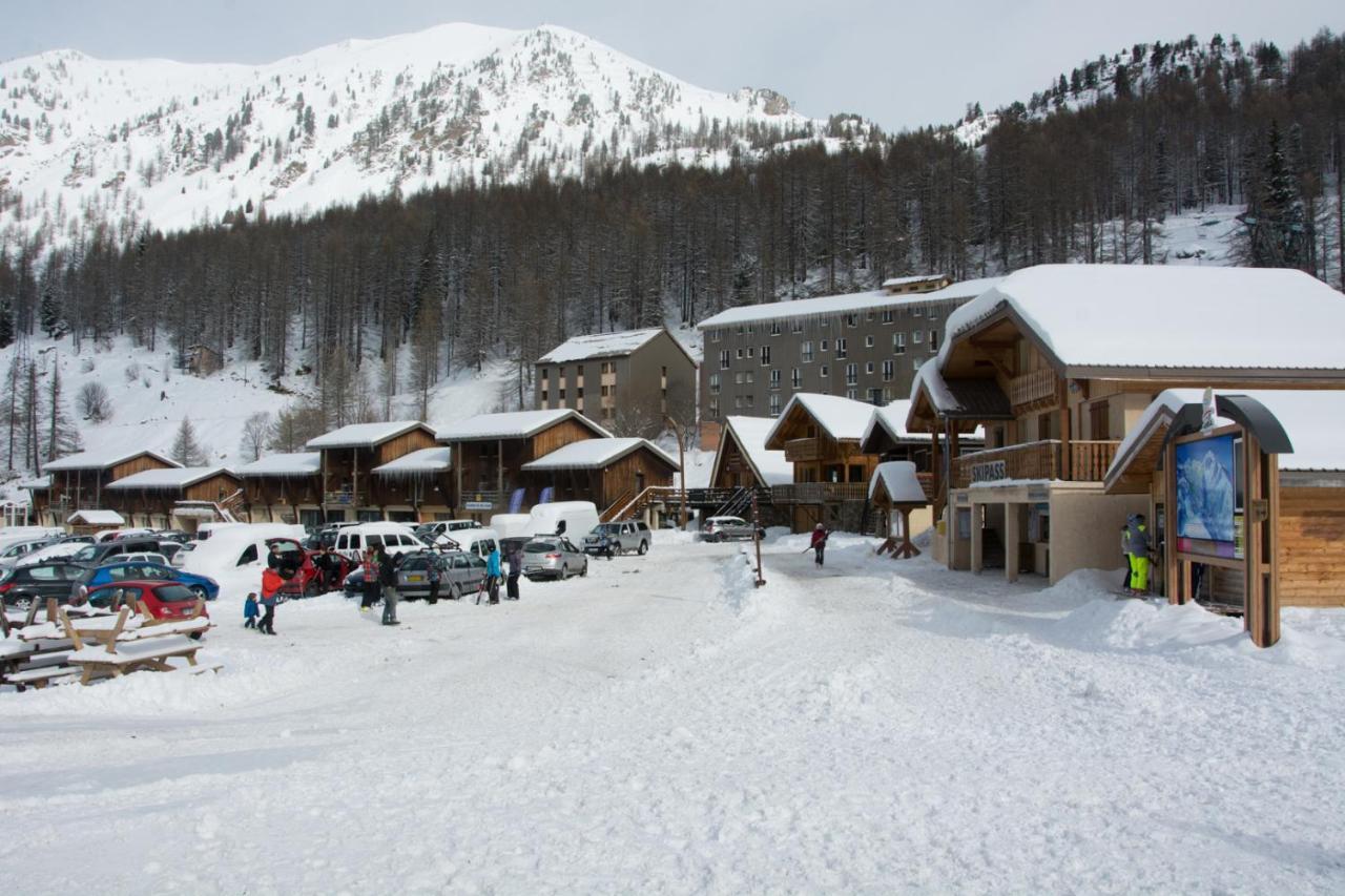 Chalet Pointu Ізола-2000 Екстер'єр фото